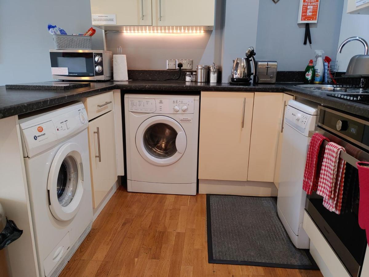 The Bath House Apartments - Free 1St Breakfast - Free Parking Bagian luar foto