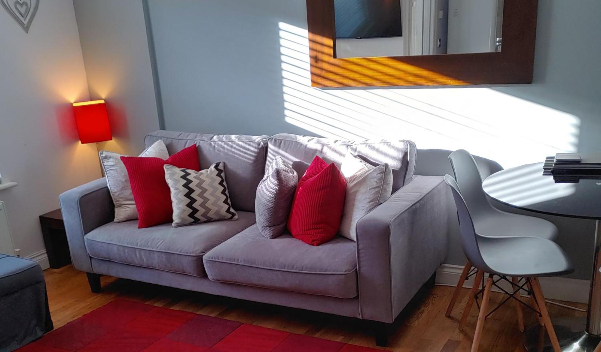 The Bath House Apartments - Free 1St Breakfast - Free Parking Bagian luar foto