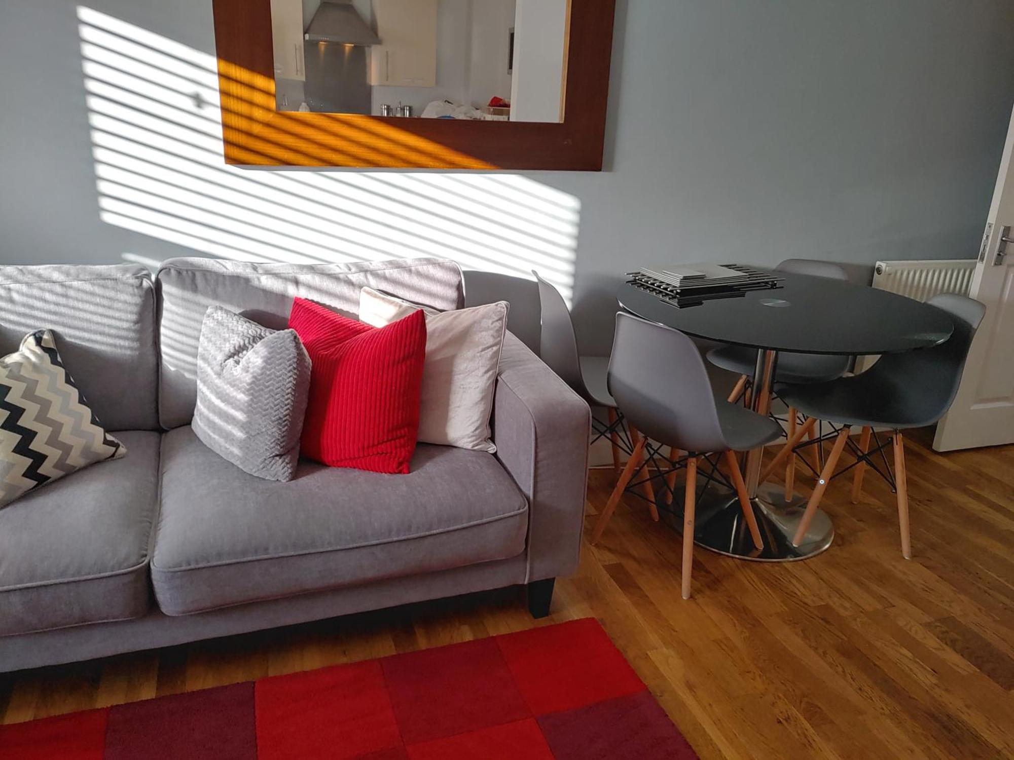 The Bath House Apartments - Free 1St Breakfast - Free Parking Bagian luar foto